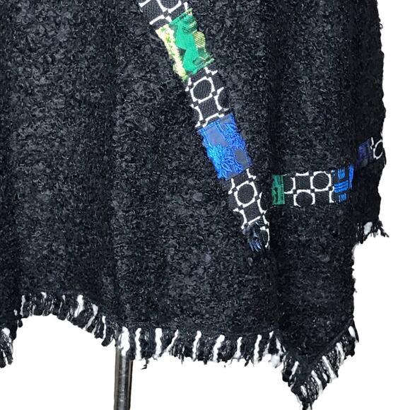 Canvasbacks Vintage Fringed Boucle Poncho-Size M/L-Silk, Cashmere,& Wool Blend - Picture 5 of 15